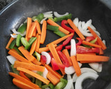 Foto del paso 8 de la receta: Arroz vegetariano frito al estilo cantonés
