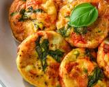 Baked Egg Cups With Smoked Bacon, Basil & Tomato
