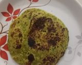 A picture of step 1 of Spinach Paratha.