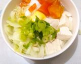 Foto langkah ke 5 dari resep Mie sederhana dengan sedikit kreasi.