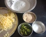 झटपट उपवासाचे थालीपीठ (jhatpat upwasache thalipeeth recipe in marathi) रेसिपी स्टेप 1 फोटो 
