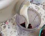 A picture of step 1 of Pomegranate Milkshake.