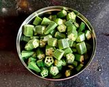 A picture of step 2 of Bhindi Shorshe/Sarson.