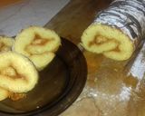 Baracklekváros piskótatekercs! recept fázis 14 fotója