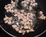 Foto del paso 1 de la receta: Salteado de garbanzos con pollo