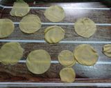 Foto langkah ke 3 dari resep Pastel mini Abon Renyah Kriuk.