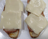 Foto del paso 11 de la receta: Tostas de Lomo con Pimientos Caramelizados y Queso al Smith