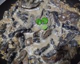 Foto del paso 4 de la receta: Salsa de Champiñones🍄🥛🧀