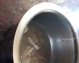 A picture of step 7 of Chicken clear soup.