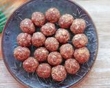 A picture of step 4 of Whole wheat sesame ladoo.