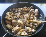A picture of step 3 of Herbal Chicken aka kacangma koi ciu.