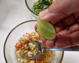 Foto langkah ke 5 dari resep Banh Bot Loc (Vietnamese Dumpling).