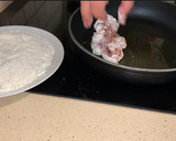 Foto del paso 4 de la receta: Alubias con manitas de cerdo
