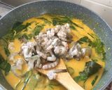Foto langkah ke 4 dari resep Gulai Udang Daun Singkong.