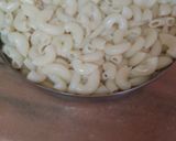 A picture of step 1 of Spicy macaroni.