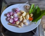 Foto langkah ke 1 dari resep 94. Ayam Ungkep (minyak goreng).