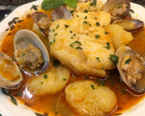 Foto del paso 16 de la receta: Patatas guisadas con bacalao y almejas