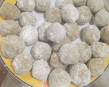 Foto del paso 5 de la receta: Albóndigas de lentejas con pisto