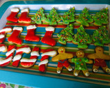 Foto del paso 4 de la receta: Galletas de mantequilla navideñas 🎅🏻