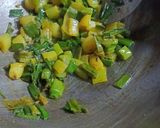 A picture of step 4 of Onion Flower Stalk Vegetable.