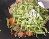 Foto langkah ke 4 dari resep Tumis Buncis Bakso.