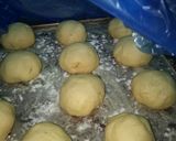 Foto langkah ke 4 dari resep Roti Boy isi nutella simple.