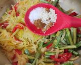 Foto langkah ke 3 dari resep Tumis Pepaya dan Kacang Panjang.