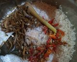 Foto langkah ke 2 dari resep Nasi Liwet Rice Cooker.