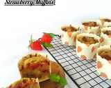 Foto langkah ke 5 dari resep Strawberry Muffins.