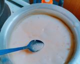 A picture of step 4 of Fruit salad with custard.