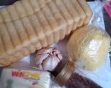 Foto langkah ke 1 dari resep Chili Cheese Toast.