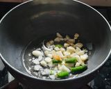 व्हेज मंचुरीयन (veg manchurian recipe in marathi) रेसिपी स्टेप 3 फोटो 