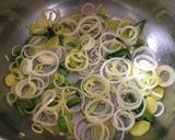 Szárzeller krèmleves fokhagymás krutonnal recept fázis 3 fotója