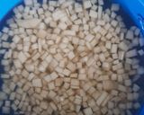 A picture of step 1 of Banana stem nutritious curry.
