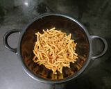 A picture of step 4 of Crispy Masala sev.