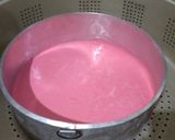 Foto langkah ke 5 dari resep Rainbow cake kukus.