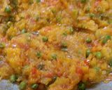 A picture of step 4 of Pumbkin ki sabji.