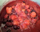 Foto del paso 6 de la receta: Cheesecake frío con frutos rojos (sin horno)