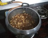 A picture of step 1 of Chhole With Stuff Tikki Chaat.