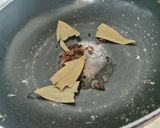 A picture of step 3 of Red gravy punjabi premix.