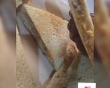 A picture of step 3 of Eggg sandwich for breakfast.