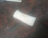 Foto del paso 3 de la receta: Flautas de pan de molde rellenas de salchichas, queso y bacon con puré de papas