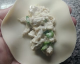 Foto del paso 3 de la receta: Empanadas de pollo al verdeo