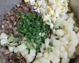 Foto del paso 4 de la receta: Empanadas de carne cortadas a cuchillo (con las sobras de asado)