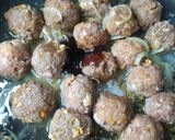Foto langkah ke 4 dari resep Bola-Bola Daging Sapi Saus Tiram.