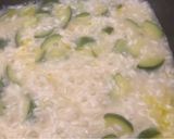 Foto del passaggio 4 della ricetta Risotto di zucchina cremoso