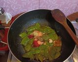 শিম-বড়ি দিয়ে কাতলা মাছের ঝোল (shim bori diye katla macher jhol recipe in Bengali) রেসিপি ধাপ - 4 ছবি