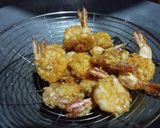 Foto langkah ke 2 dari resep Udang Tepung Bawang Cabai.