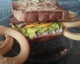 Foto del paso 16 de la receta: Sándwich de Atún... 🍞🥫🥑🥒🥓🥪con aros de Pan de Arroz🍟🥨.