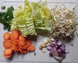 Foto langkah ke 1 dari resep Bening Sayur Tahu Bakso.